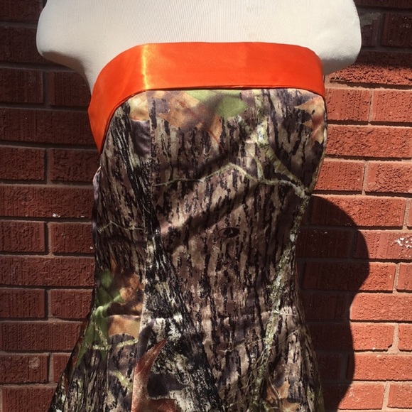 Formals etc Camo wedding dress - Picture 1 of 6